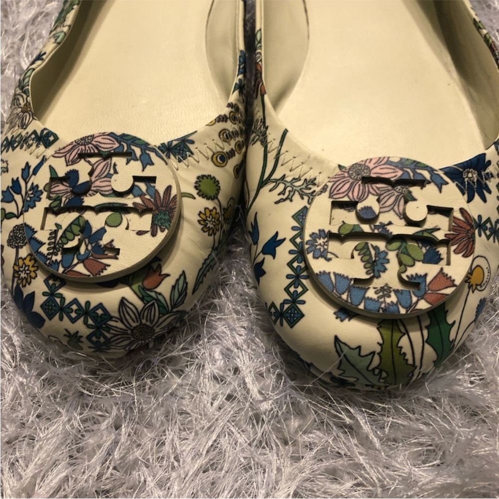 Tory Burch Floral Cream Ballet Flats - Picture 2 of 7